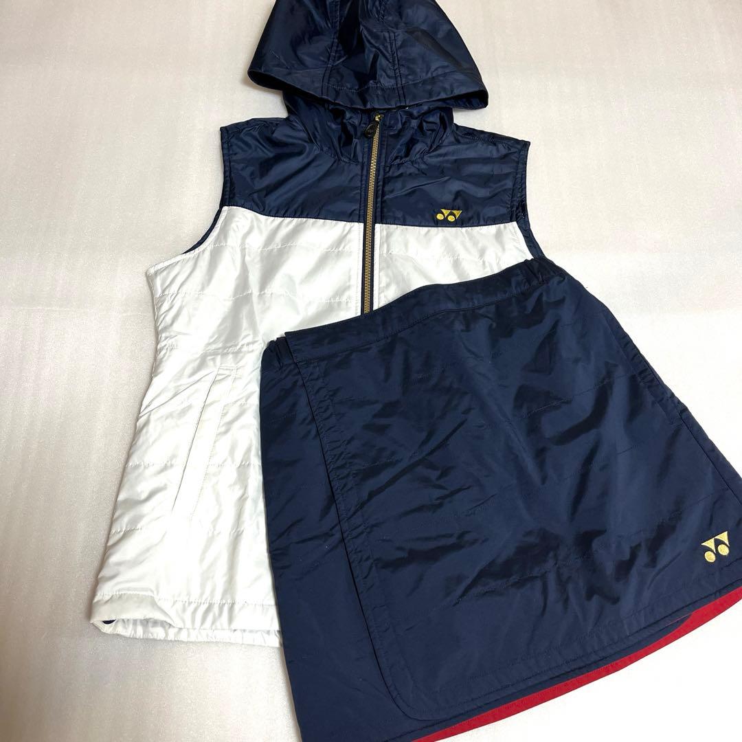 YONEX フード付きベスト リバーシブルスカートセット M