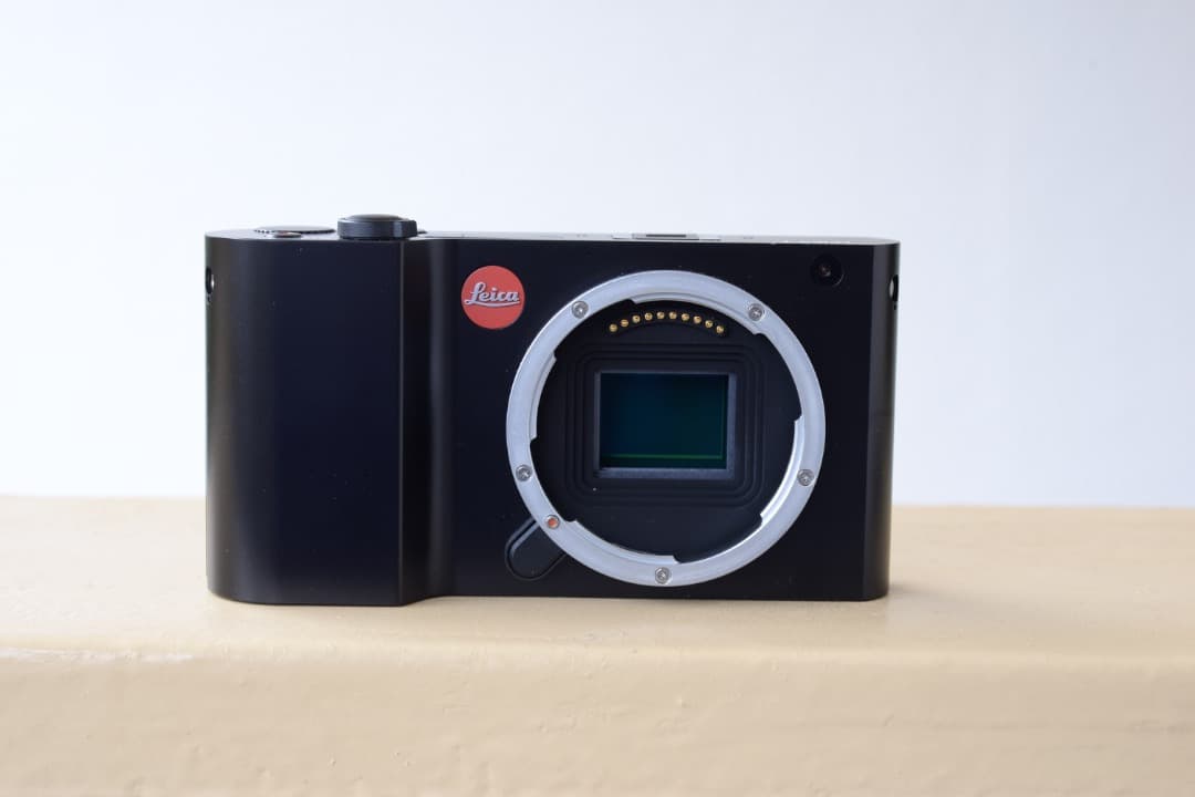 J*0様 極美 Leica T (Typ701) Black - メルカリ