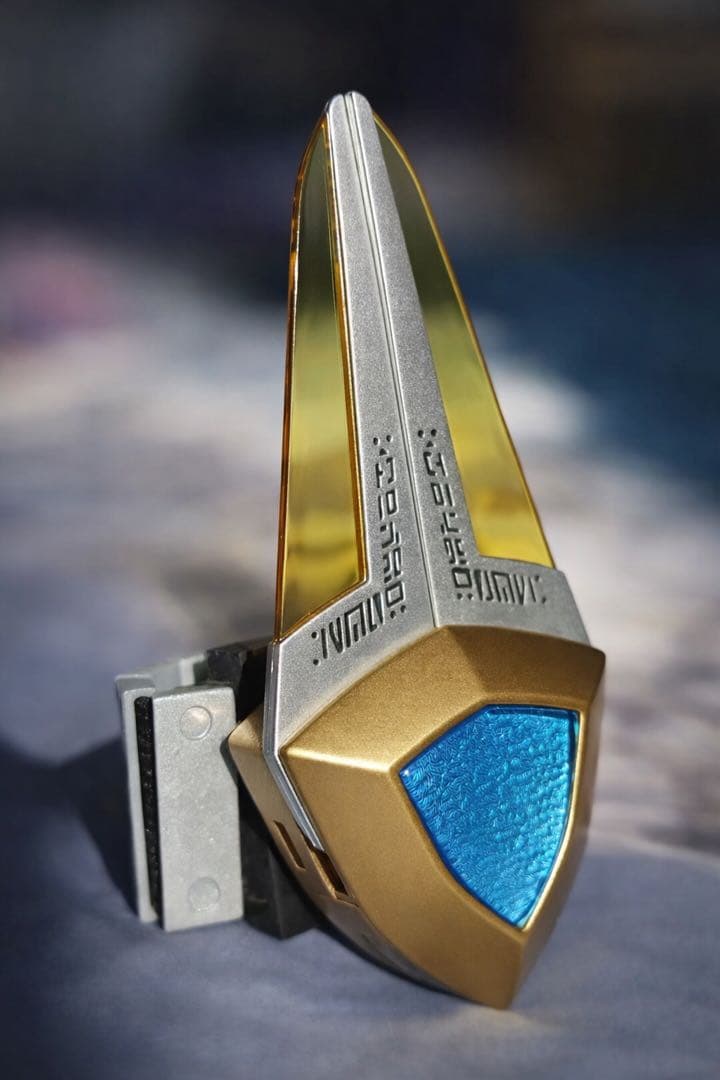 ウルトラマンアグル アグレイター 自動回転・展開可能 - メルカリ