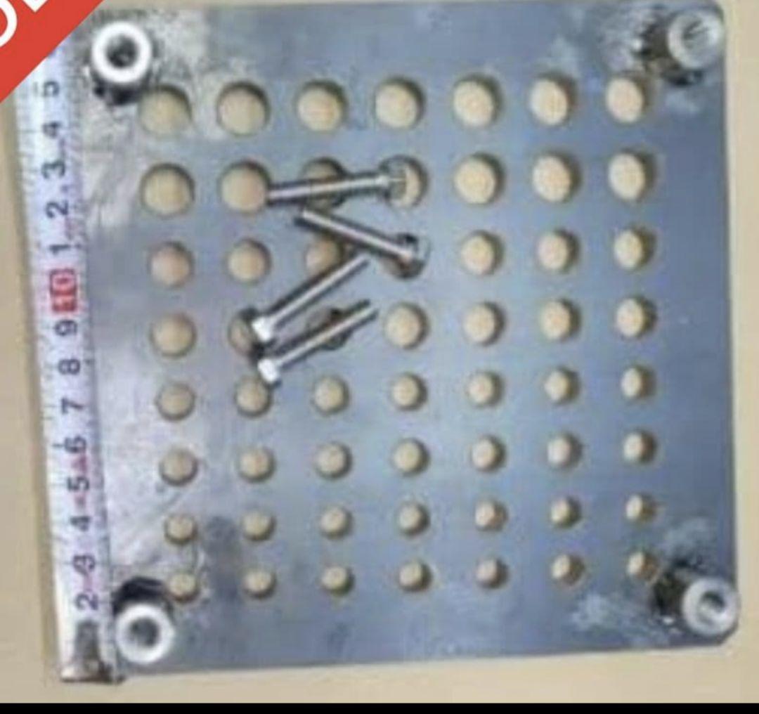 ダッチウエスト 薪ストーブ用 バーツ 触媒下バッフル 廃盤部品 - メルカリ