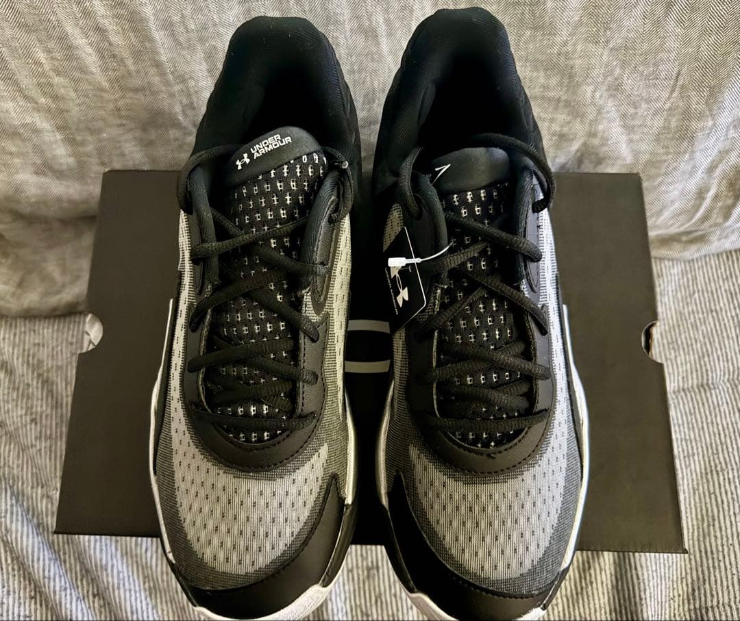 シューズ(男性用) Under Armour UA SPWN 7 27.5cm