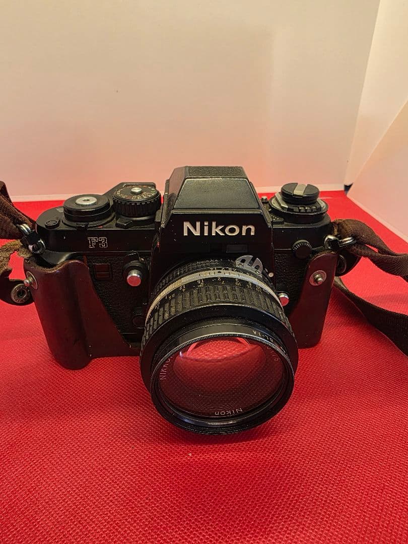 Nikon F3 一眼レフカメラ Nikkor 50mmレンズ付き ニコン 一眼レフカメラ Nikon F3 アイレベルファインダー NIKKOR 50mm