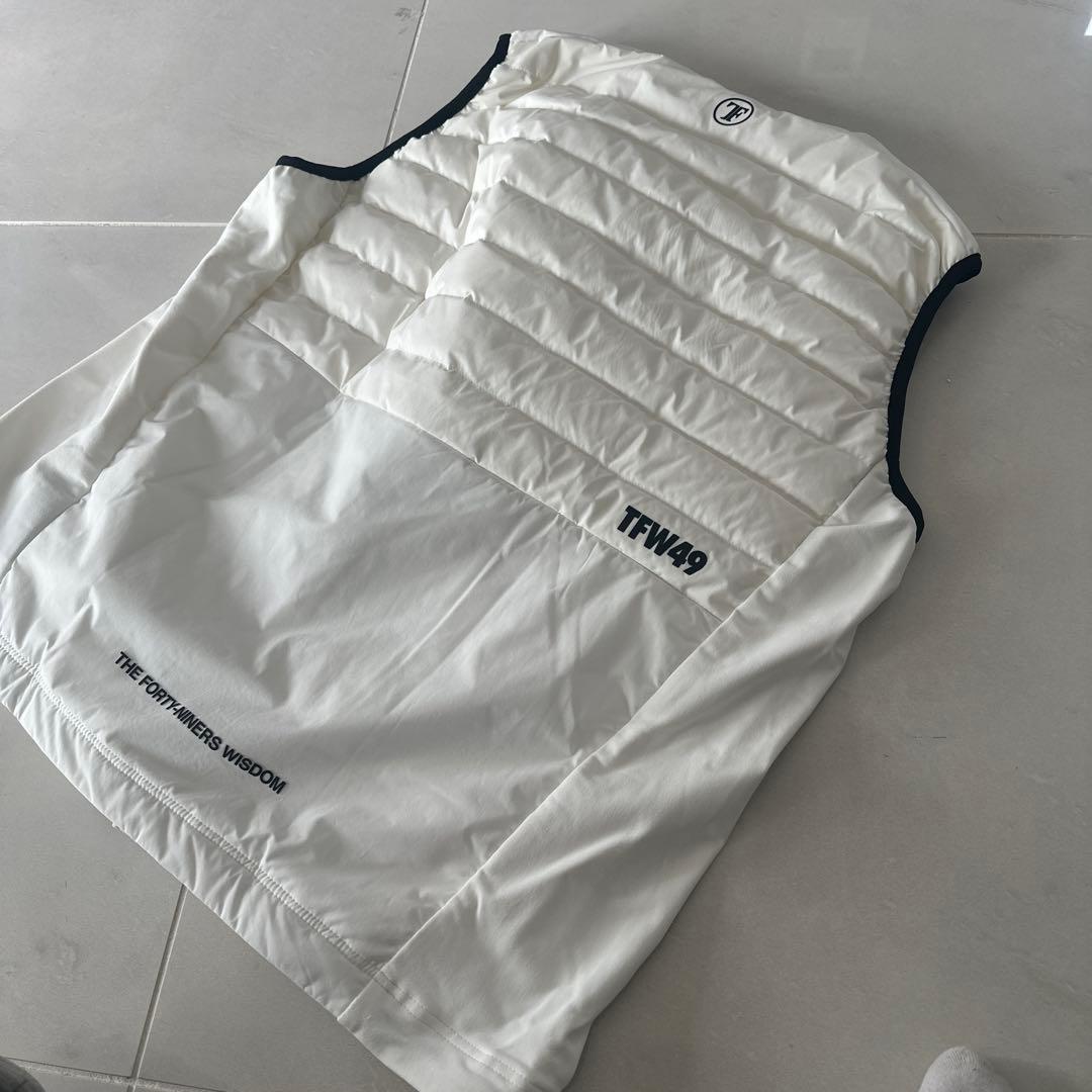 未使用TFW49 ダウンベスト ホワイトXL - メルカリ
