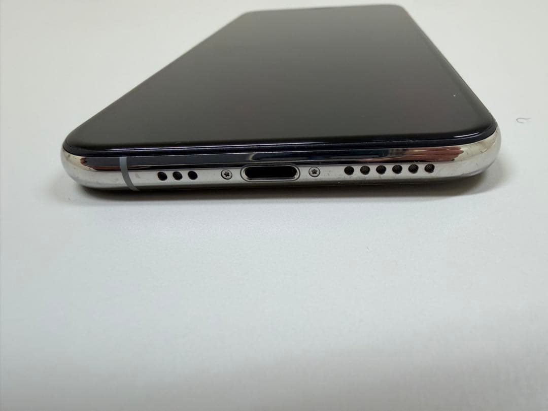 iPhone XS シルバー 64GB ジャンク品 液晶部品取り用 - メルカリ