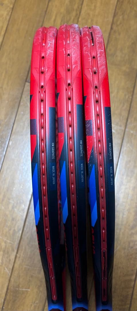 海外限定版！yonex Vcore 100L G3 3本セット+ガット4本セット - メルカリ