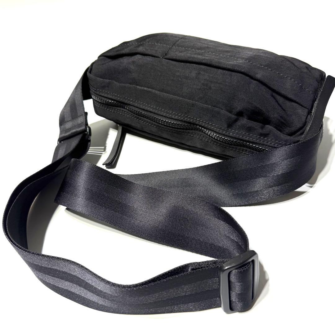 美品☆ ヴィヴィアンウエストウッド ボディバッグ シャドウオーブ 総柄