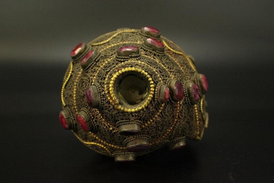 仏教美術 チベット 西蔵 蜜教 鍍金 宝石張 巻貝 法具全長18cm(A274