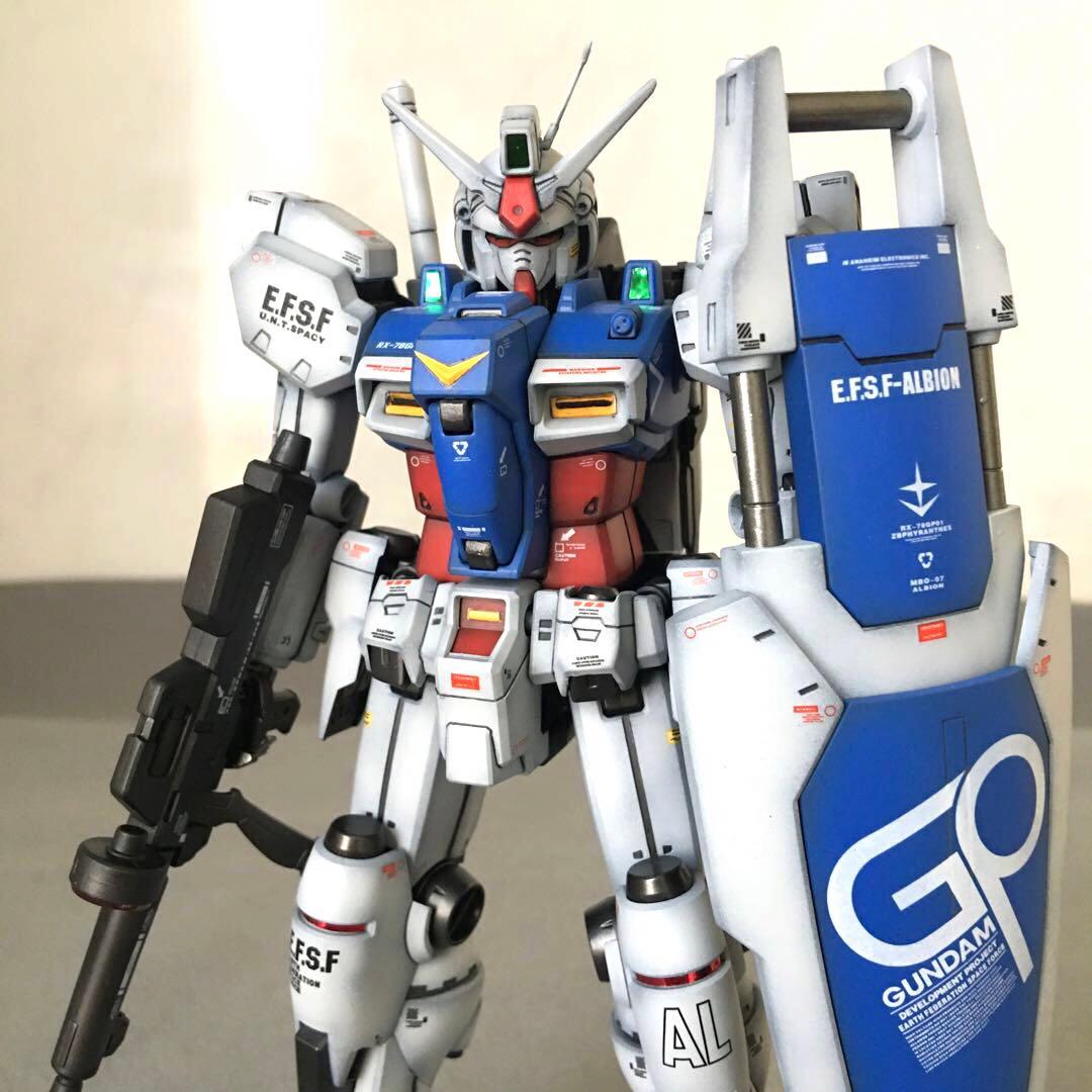 ガンプラ 完成品 1/100 MG RX-78 GP01 ガンダム 試作1号機