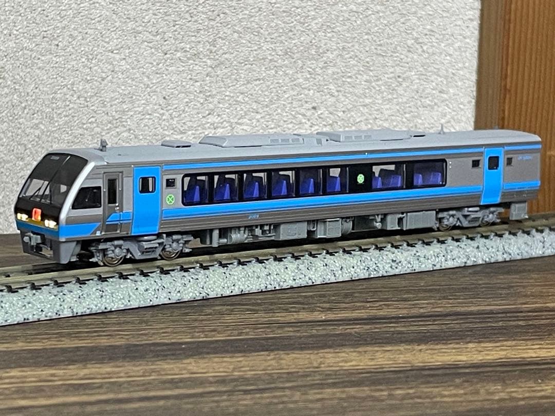 KATO 四国2000系 2009号車 10-1503よりバラし