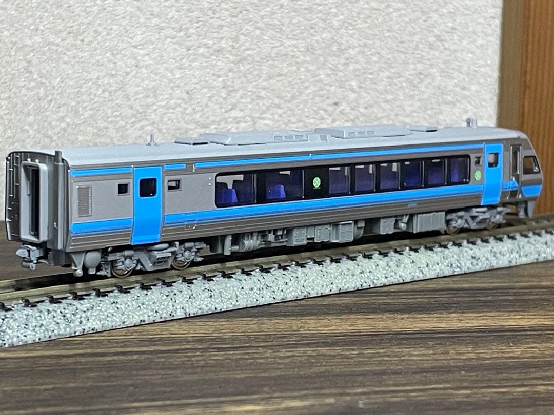 KATO 四国2000系 2009号車 10-1503よりバラし