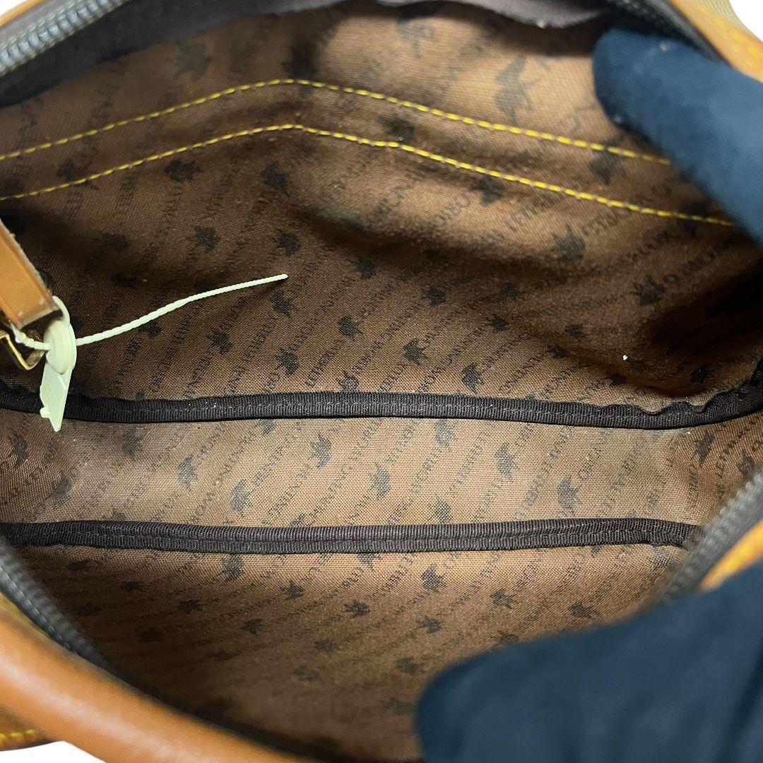 良品 】 ハンティングワールド メッセンジャーバッグ フラップベルト