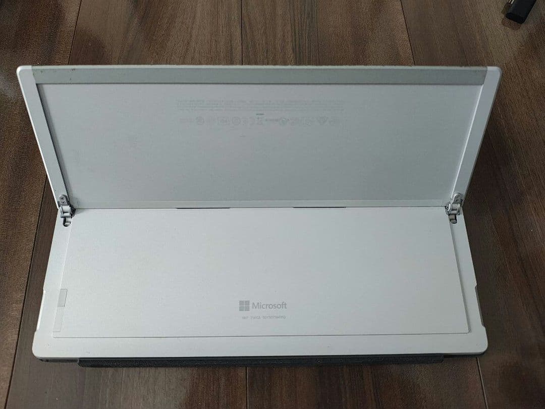 surface pro5 LTEモデル win11 ドック付き ジャンク - メルカリ