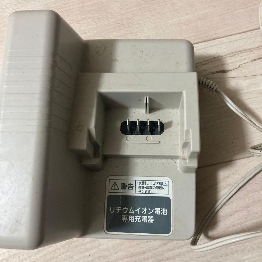 パナソニック電動自転車 純正充電器バッテリー充電器 NKJ033B - メルカリ
