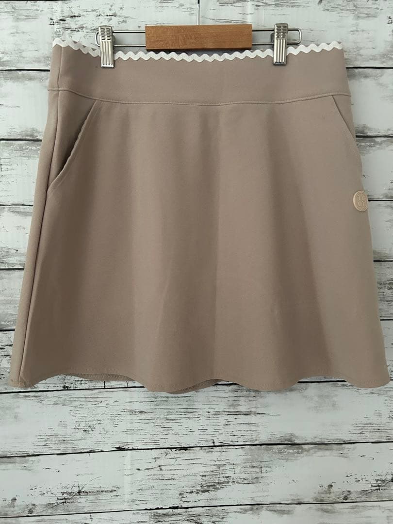 レディースゴルフウェアセットアップ ベージュLサイズの通販はau PAY