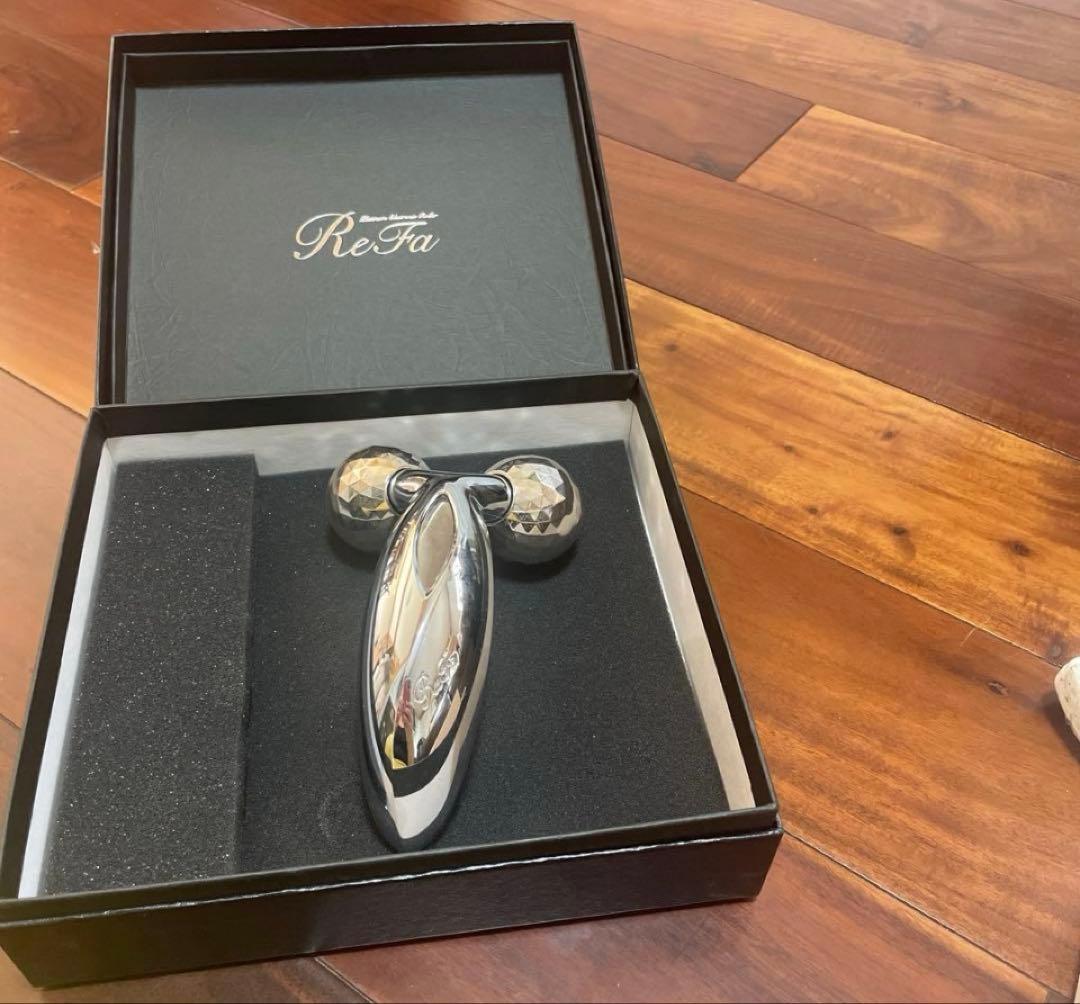 ReFa 美顔器 シルバー 専用ケース付き - メルカリ