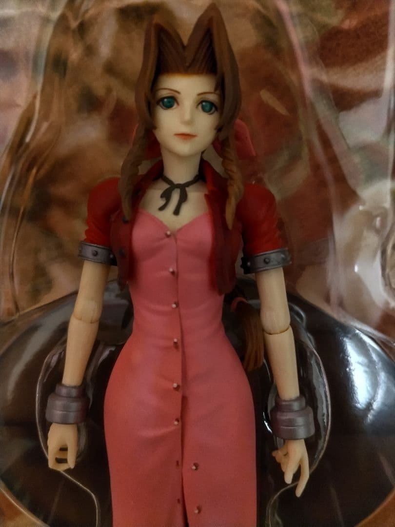 FF7 プレイアーツ フィギュア/エアリス＆セフィロス＆ヴィンセント＆オマケ