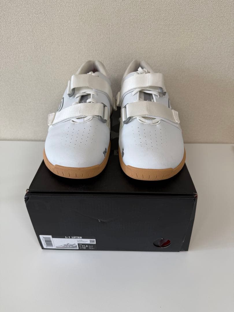 TYR リフティングシューズ ホワイト 28.4cm