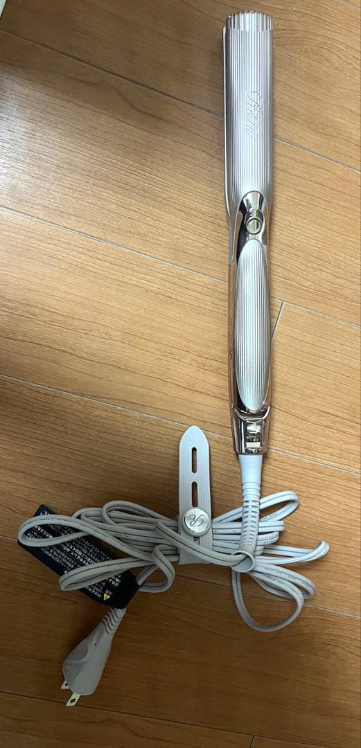 Refa ストレートアイロン　プロプラス　最新 リファストレートアイロン プロ+（ダメージレスなストレート）｜ヘア