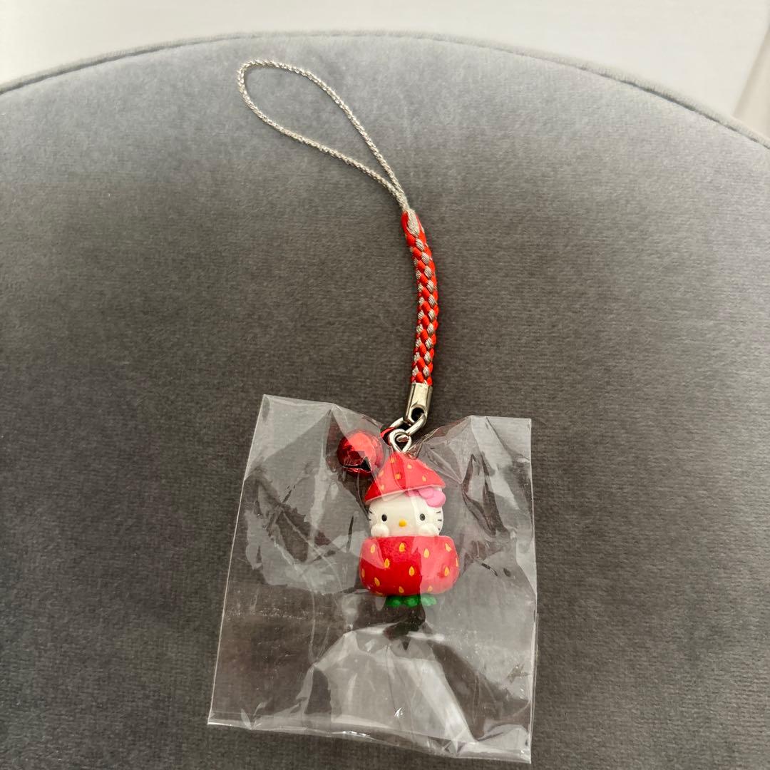 博多あまおうキティ 根付け ご当地キティ レアデザイン 苺 いちご