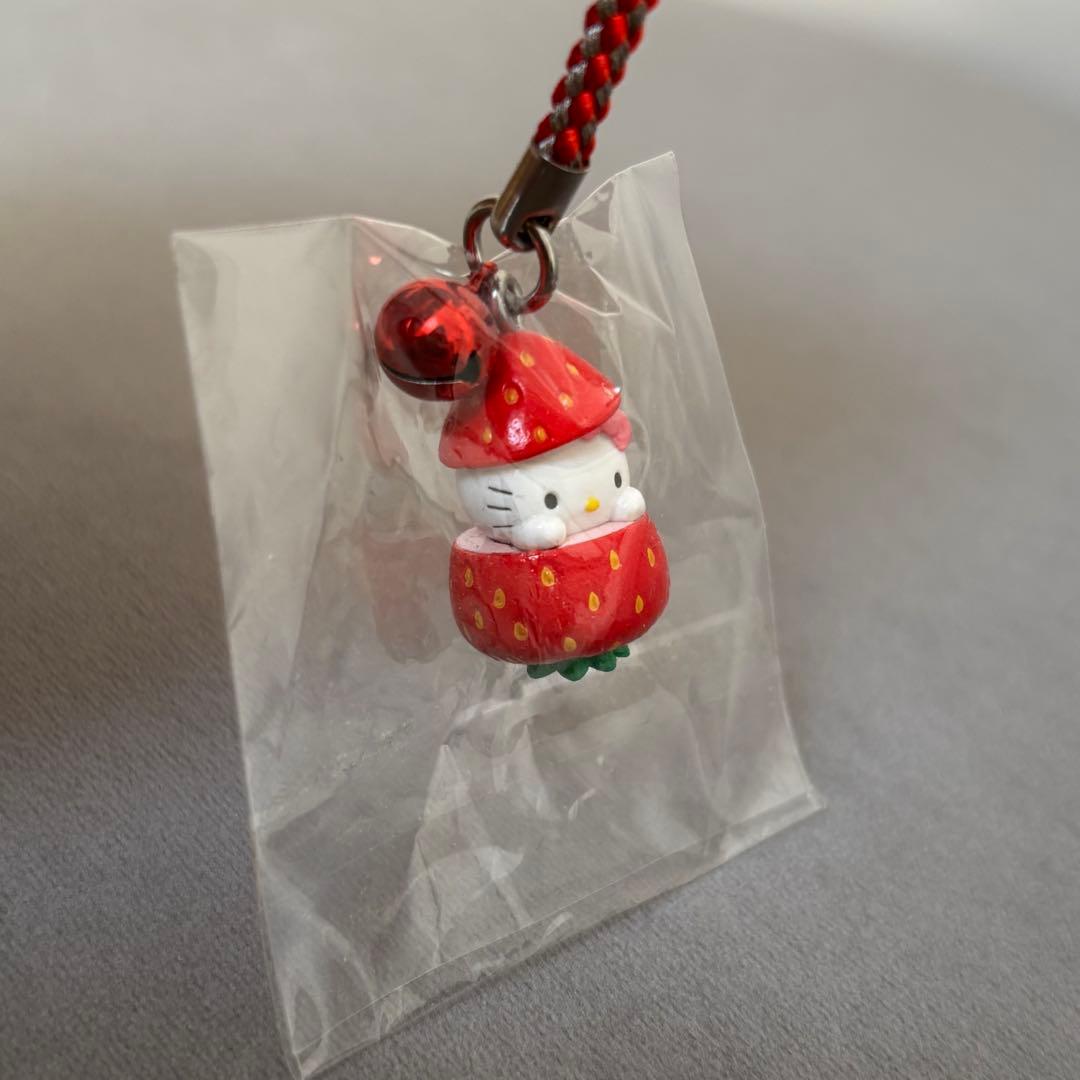 博多あまおうキティ 根付け ご当地キティ レアデザイン 苺 いちご