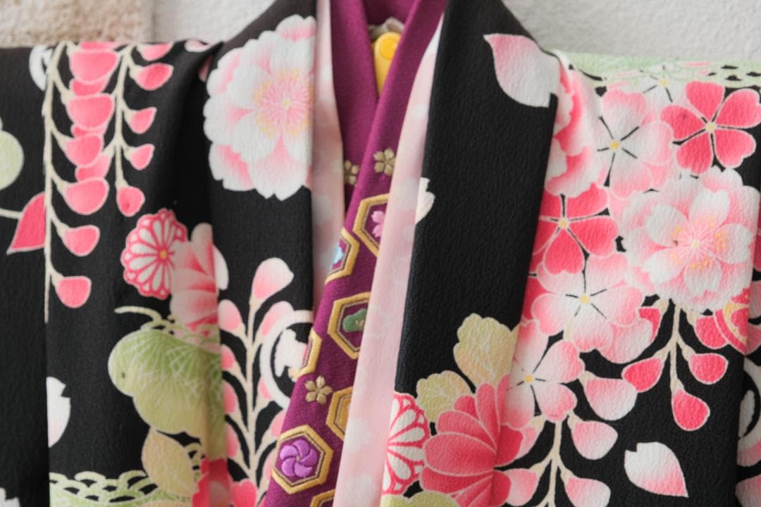 七五三 7歳女の子着物 花柄 黒地