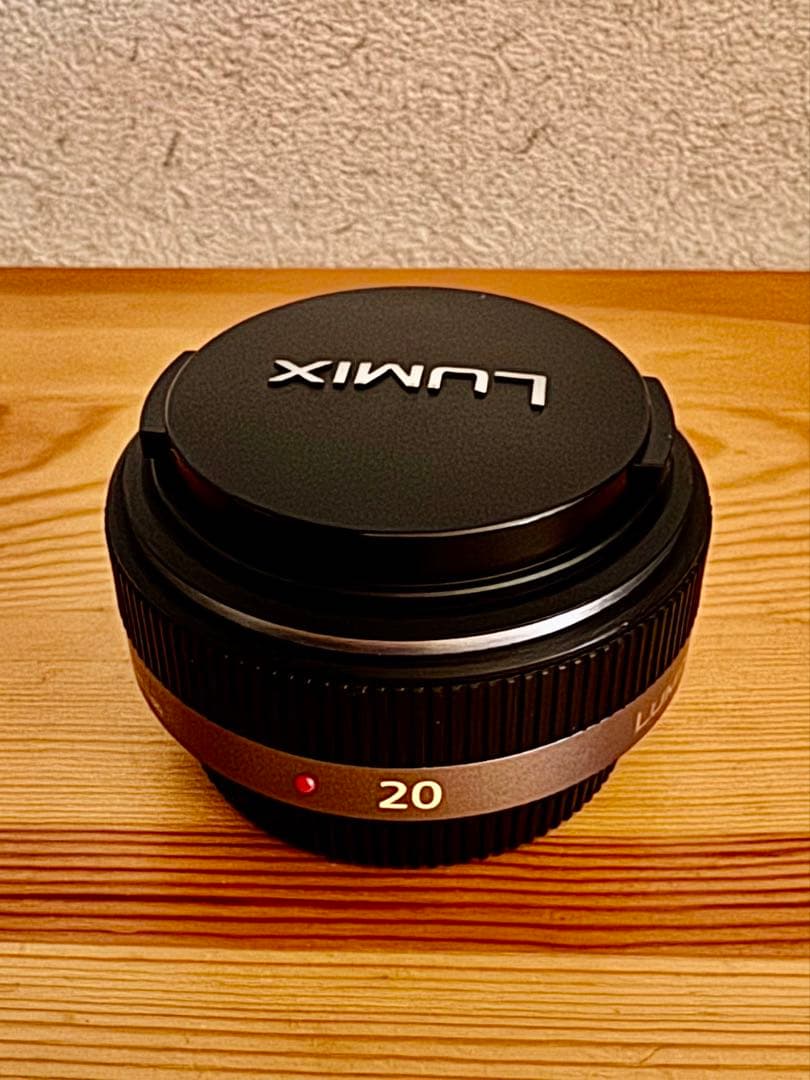 パナソニック LUMIX G 20mm / F1.7 ASPH. Panasonic LUMIX G Series 20mm F1.7 Lens - H-H020AK