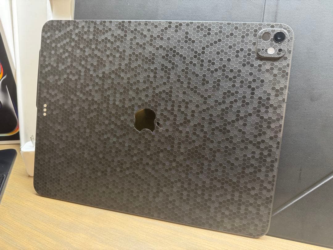 バ*グ様 iPad Pro M4 13 cellular 2TB Keyboar - メルカリ