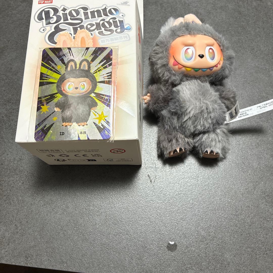 ラブブシークレットカード付き