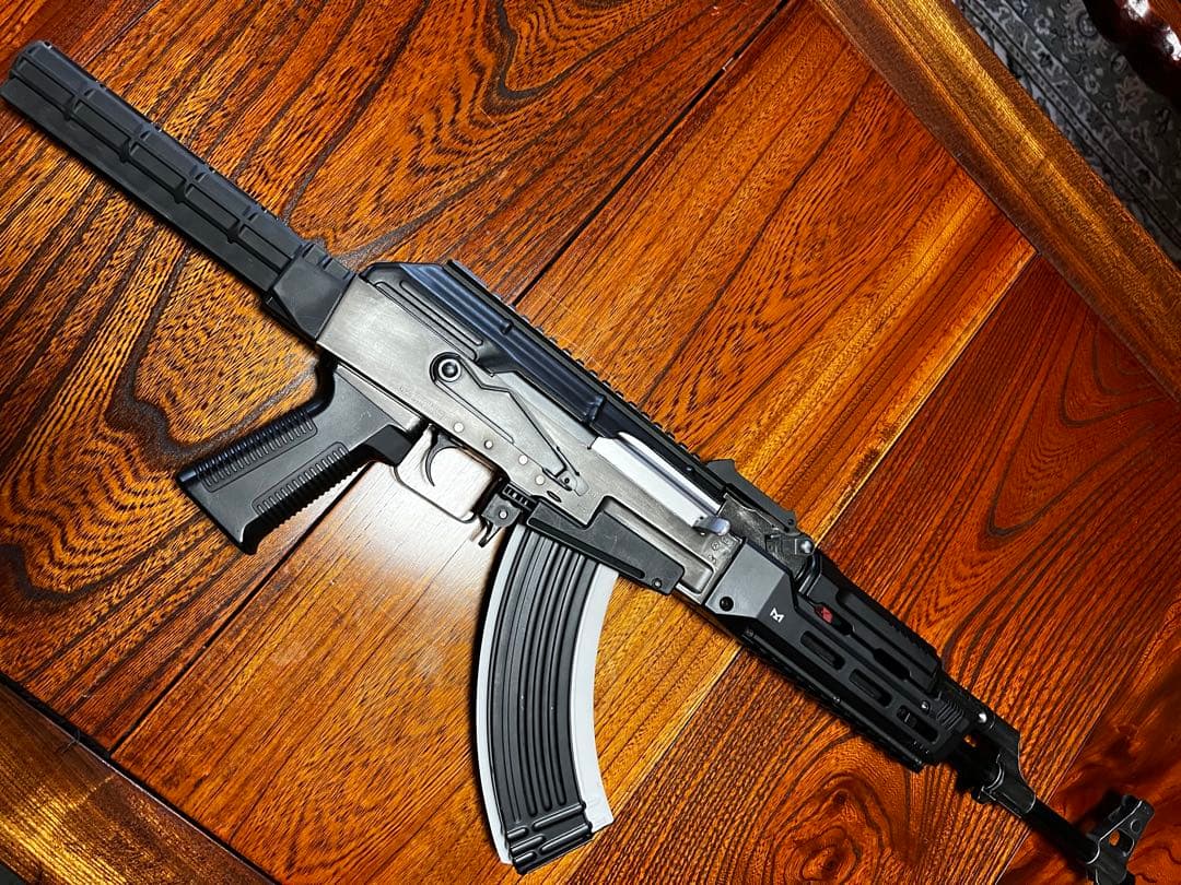 東京マルイ　Akストーム　ジャンク　次世代電動ガン 東京マルイ 次世代電動ガン AKストーム [カラー：ブラック / ホワイト