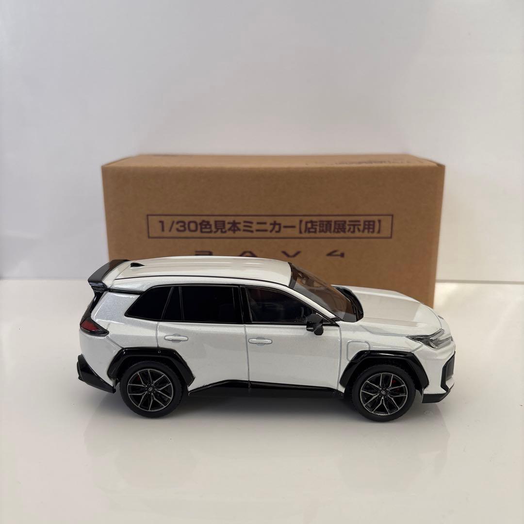 新型RAV4 GR ミニカー カラーサンプル プラチナホワイトパール【非売品