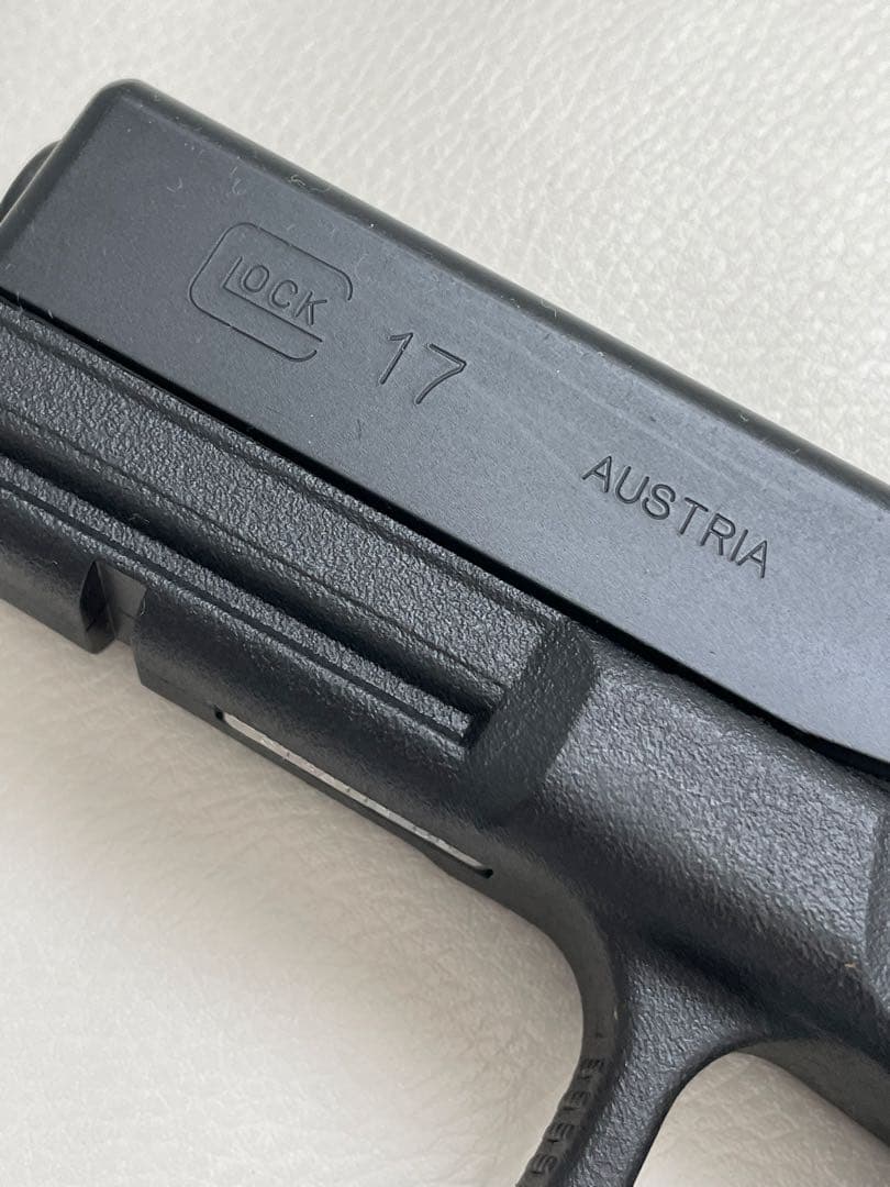 【未使用・美品】東京マルイ ガスブローバック GLOCK 17 Gen.3