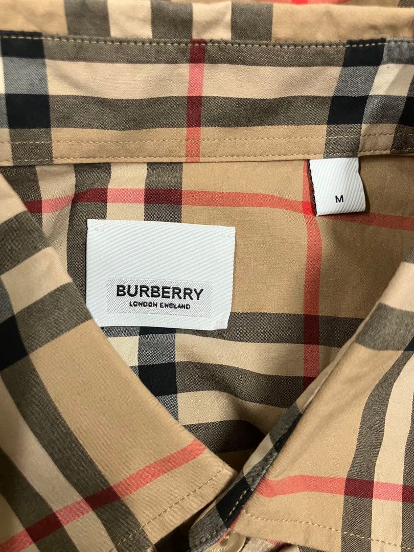 送料無料】BURBERRYバーバリーのノバチェック柄半袖シャツ Mサイズ