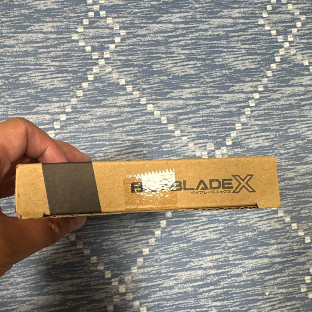 ベイブレードX ワルキューレボルトS4-70V メタルコート：ゴールド