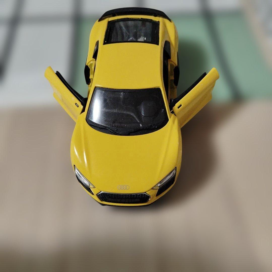 Audi イエロー ミニカー オープンドア