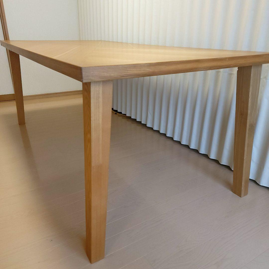 定価133, モデルルームで使用 NdStyle 野田産業180テーブル