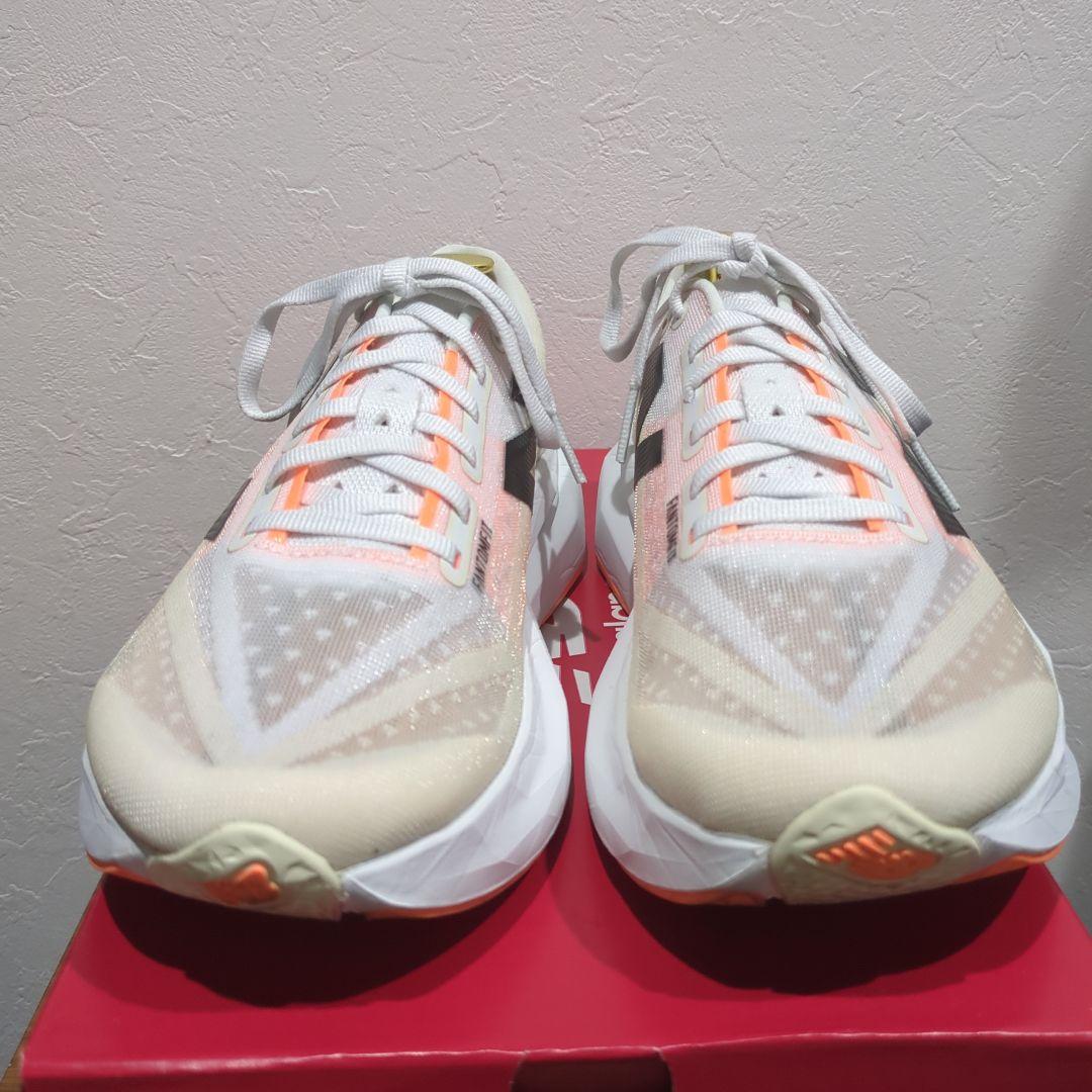 美品！ 走行少fuelcell Rebel V4 25.5cm フューエルセル