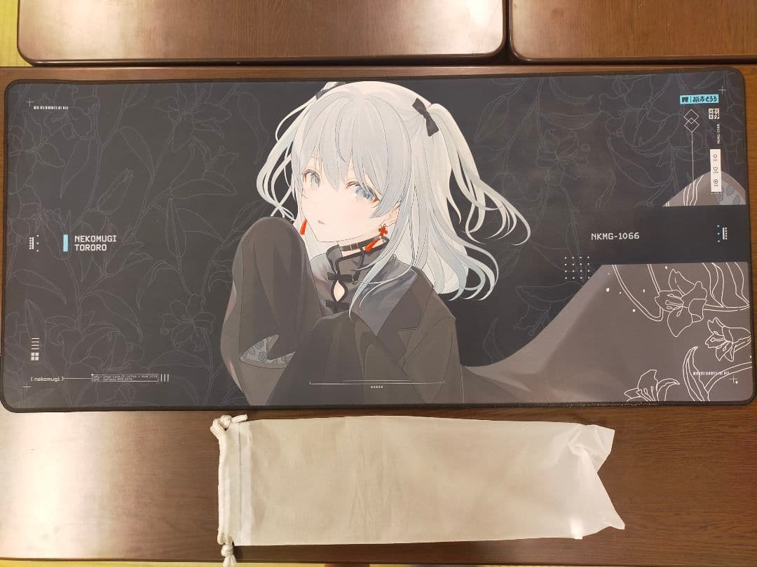 猫麦とろろ デスクマット 公式 - メルカリ