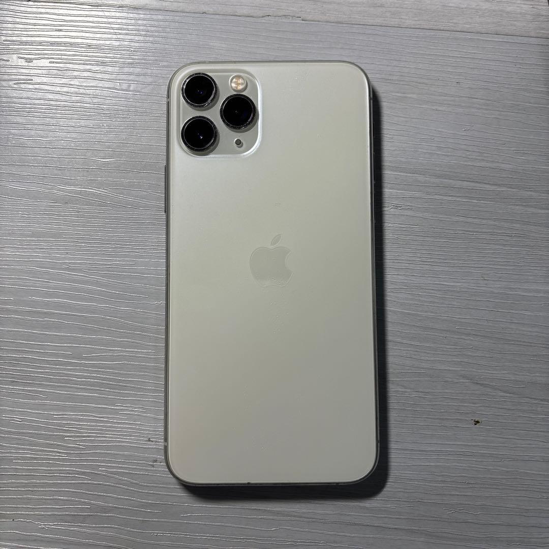 Apple iPhone 11 Pro 64Gシルバー 本体ケース付き - メルカリ