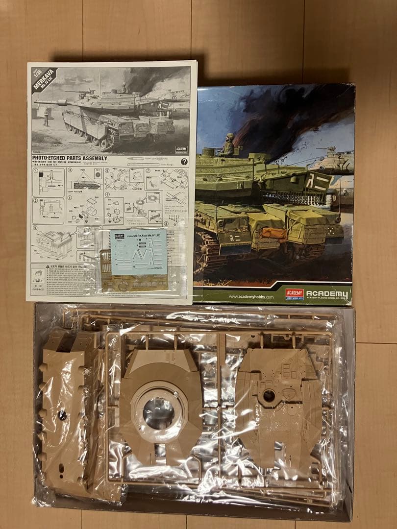 出品1月末まで、只今お値引中 1/35 戦車モデル10点セット