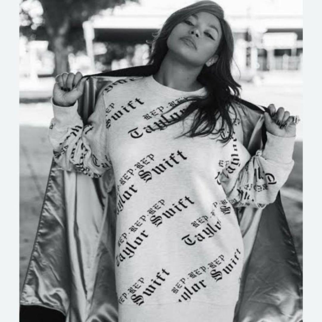 Taylor Swift 着用デザイン 公式オフィシャル トレーナー 正規品