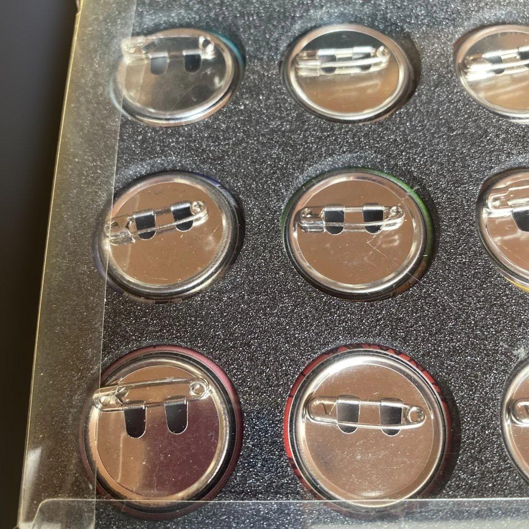 ジャンプショップ　記念缶バッジセット