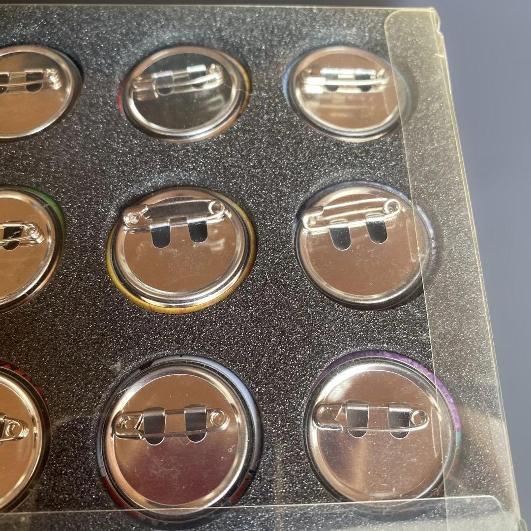 ジャンプショップ　記念缶バッジセット