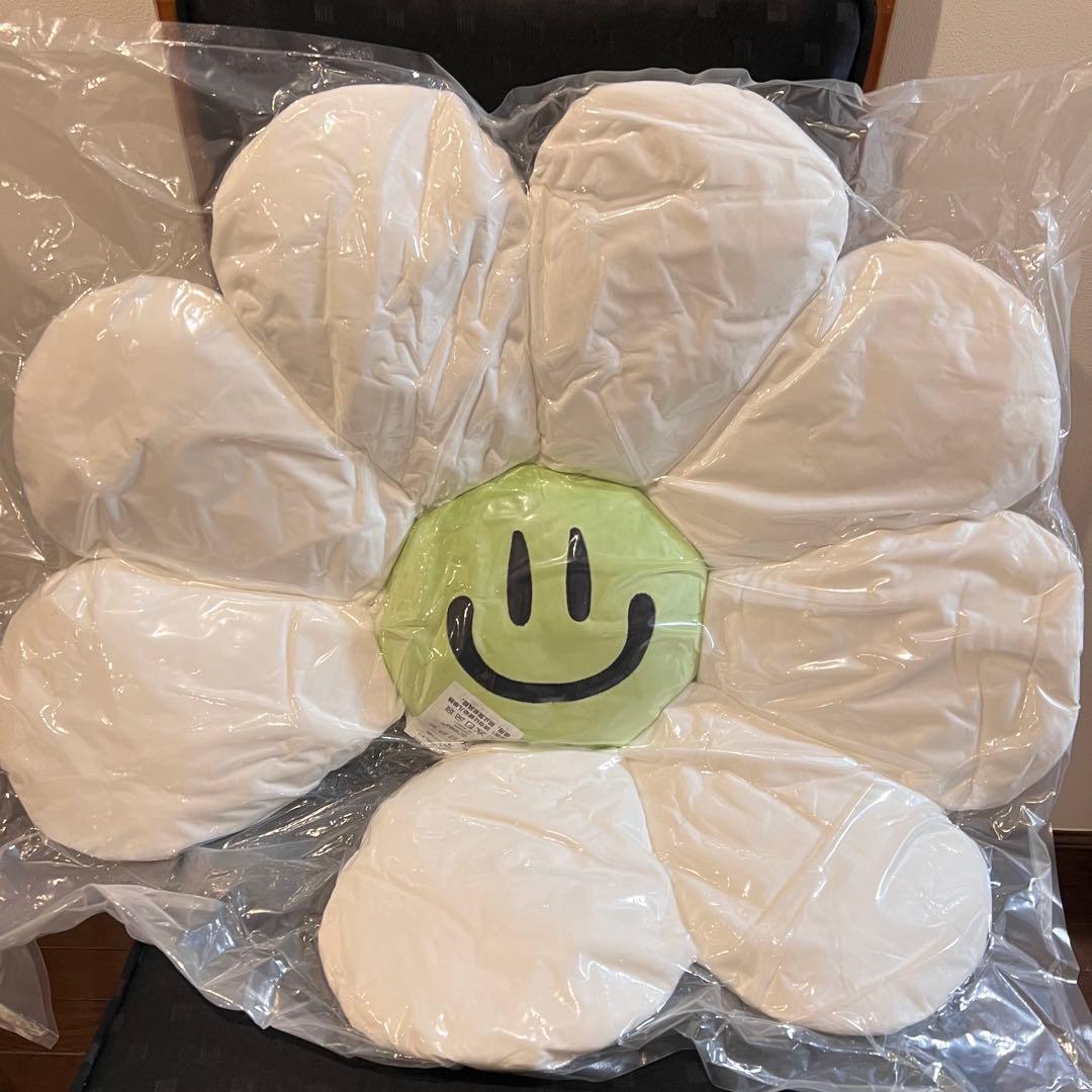 G-DRAGON ZO&FRIENDS ポップアップ ZOA ジヨン クッション - メルカリ