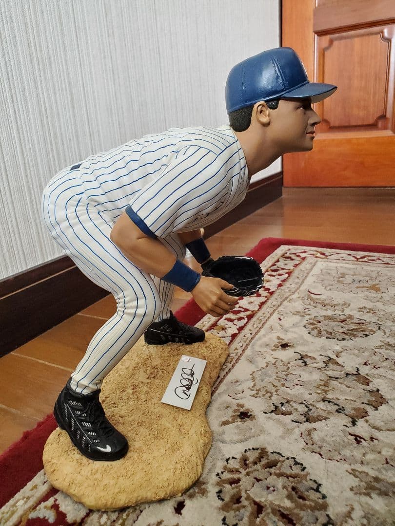 超希少】☆デレク・ジーター(ヤンキース)直筆サイン入りフィギュア