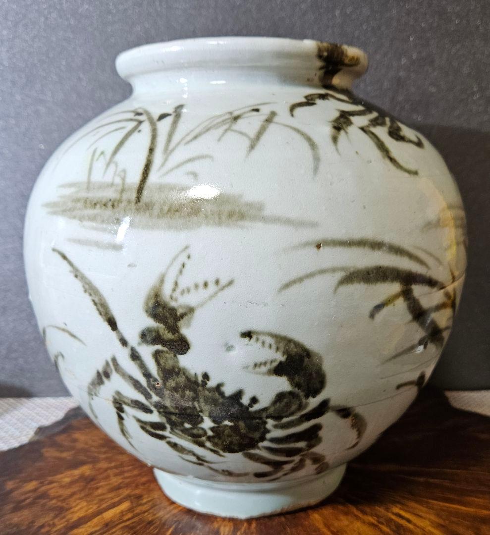 李朝系 鉄砂 鉄釉 蟹に水藻の図 瓶 壺 花入れ