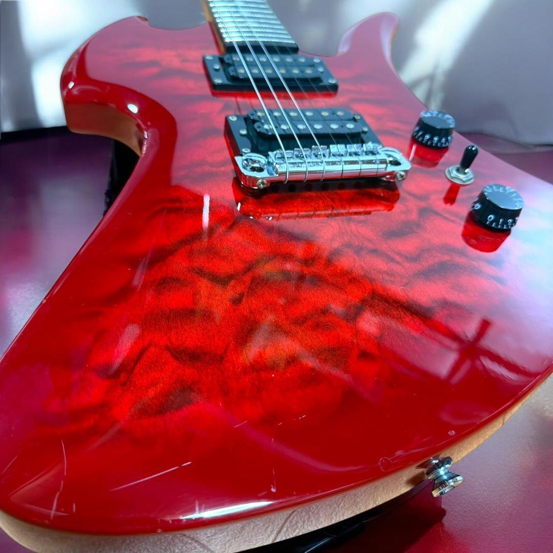 ☆希少品 B.C.Rich モッキンバード ケース付き レッド 虎目 キルト柄