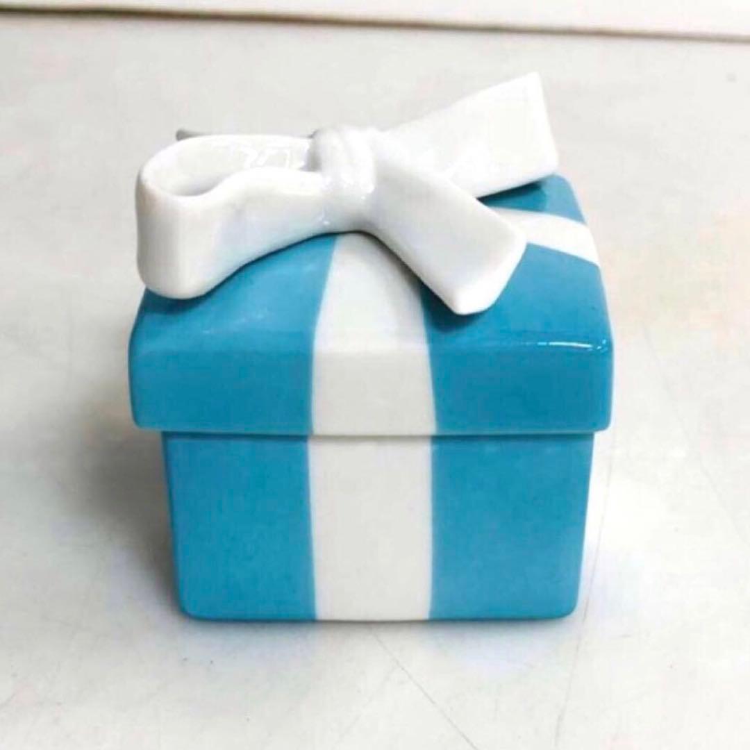 TIFFANY&Co. ティファニー ブルーボウボックス 小物入れ 陶磁器 - メルカリ