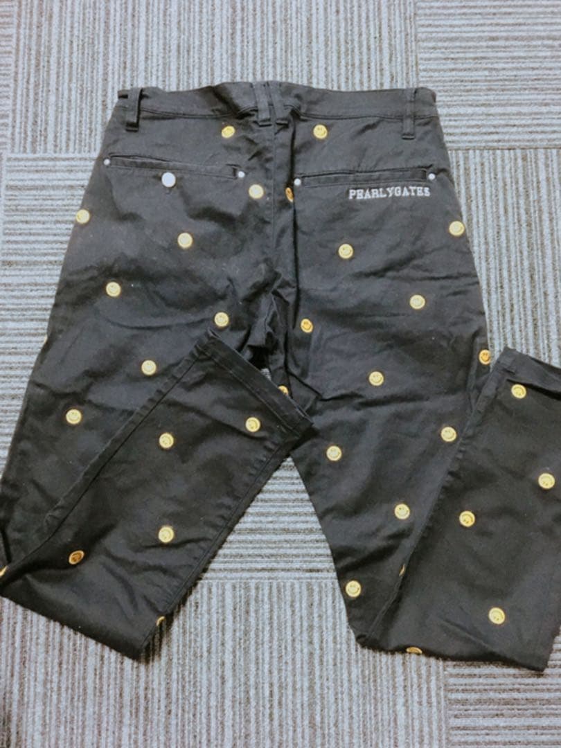 パーリーゲイツ ゴルフパンツ スキニータイプニコちゃんマーク個性的