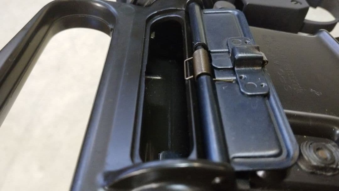 M16小銃 M203擲弾銃 樹脂製モデルガン - メルカリ