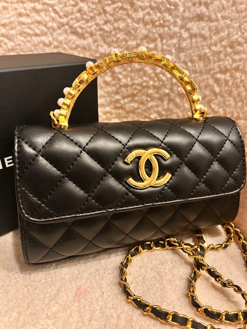 新品未使用⭐︎CHANEL チェーンバッグ　ノベルティ 新品 CHANEL シャネル ノベルティ ショルダーバッグ ミラー付き